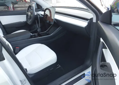 2020 Tesla Model Y Long Range Dual Motor All-Wheel Drive z USA, uszkodzony, nr VIN 5YJYGDEEXLF018019